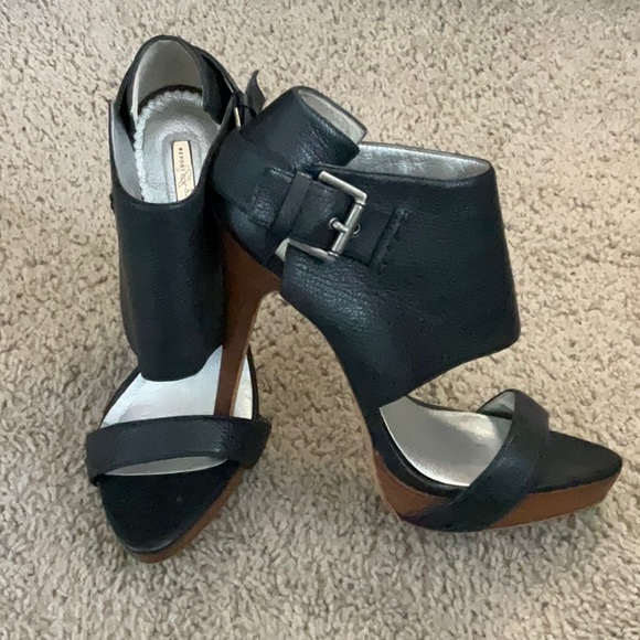 Report Signature heels - Picture 2 of 13